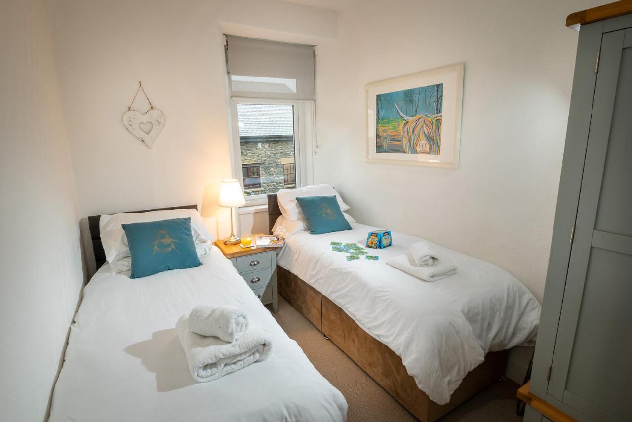 Woodland Cottage - Private Courtyard - Pet Friendly Retreat In The Heart Of ווינדרמר מראה חיצוני תמונה